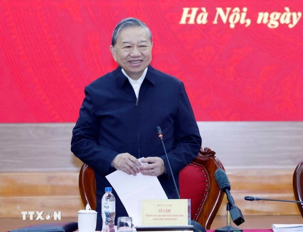 'Đổi mới mô hình phát triển phải đứng trên mảnh đất thực tiễn của Việt Nam'