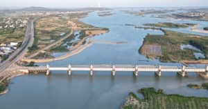 Cầu thứ 7 qua sông Trà Khúc sắp thông xe