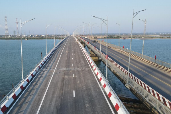 Hai nút thắt trên quốc lộ 1 qua Quảng Trị thông xe