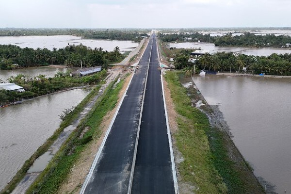 Cao tốc Hậu Giang - Cà Mau thông xe
