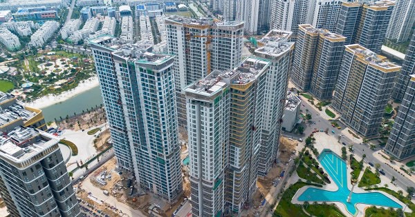 Giá vàng lập đỉnh, có nên chốt lời chuyển sang bất động sản?