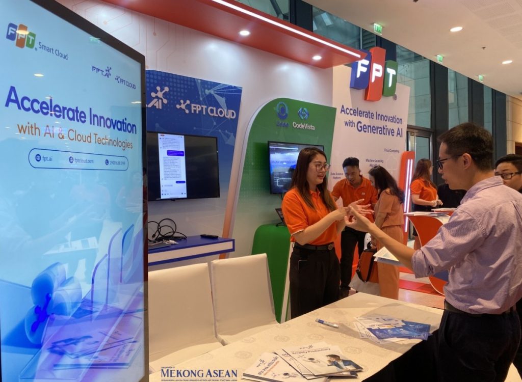 FPT trở lại quỹ đạo tăng trưởng doanh thu hai chữ số缩略图 FPT trở lại quỹ đạo tăng trưởng doanh thu hai chữ số