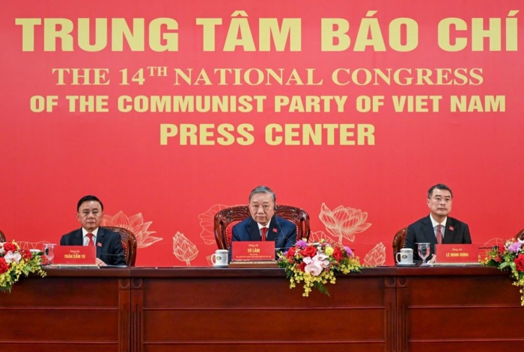 8 công việc lớn để triển khai thực hiện ngay Nghị quyết Đại hội XIV缩略图 8 công việc lớn để triển khai thực hiện ngay Nghị quyết Đại hội XIV