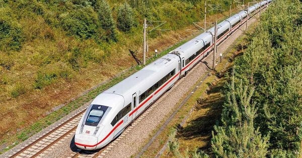 Bộ Xây dựng trả lời 13 doanh nghiệp đề xuất làm đường sắt cao tốc Bắc