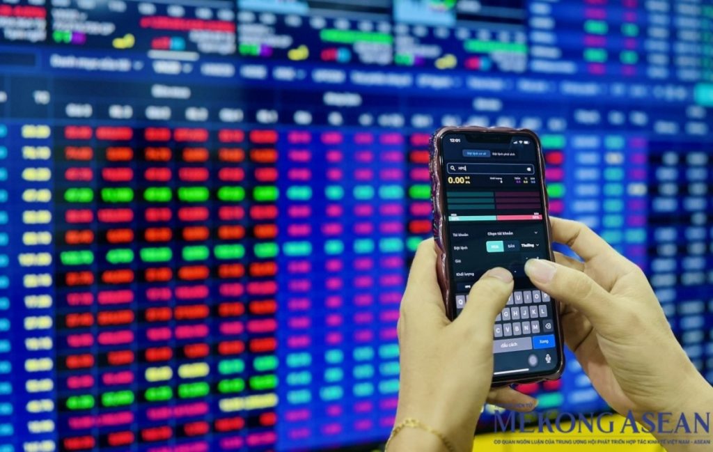 SSI điểm tên nhóm cổ phiếu 'hút tiền' đầu năm 2026