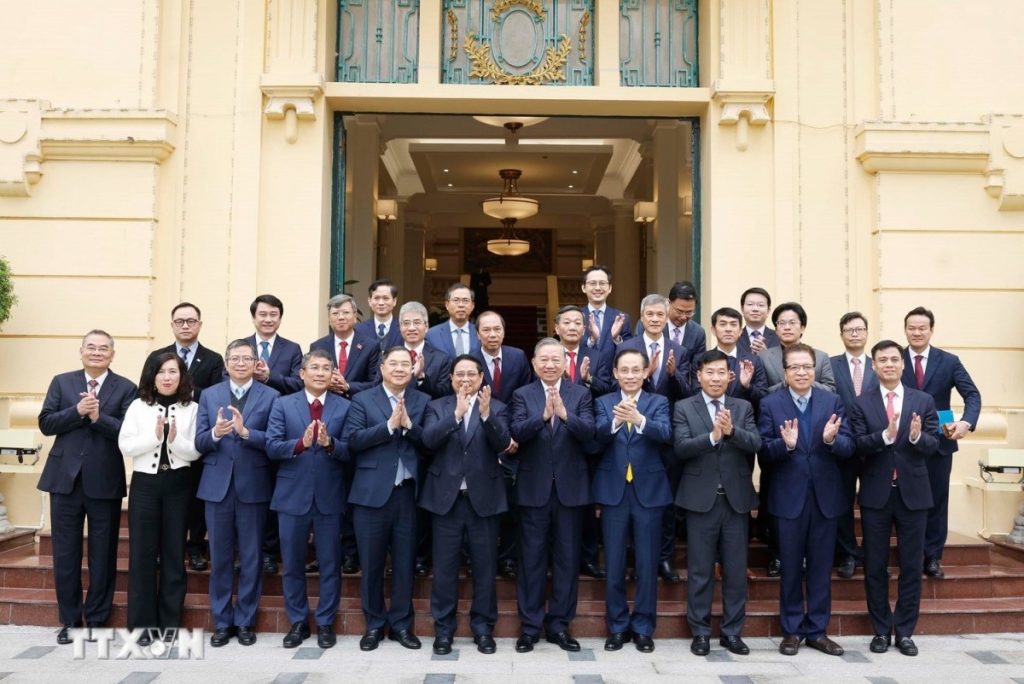 Tổng Bí thư làm việc với các Đại sứ Việt Nam ở nước ngoài tham dự Đại hội XIV缩略图 Tổng Bí thư làm việc với các Đại sứ Việt Nam ở nước ngoài tham dự Đại hội XIV