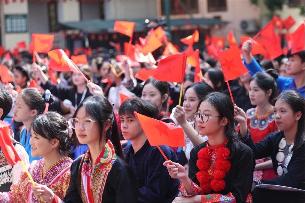 Đột phá nguồn nhân lực cho phát triển bền vững