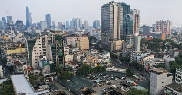 Hiện trạng 9 khu 'đất vàng' ở TP HCM sẽ thành vườn hoa Tết