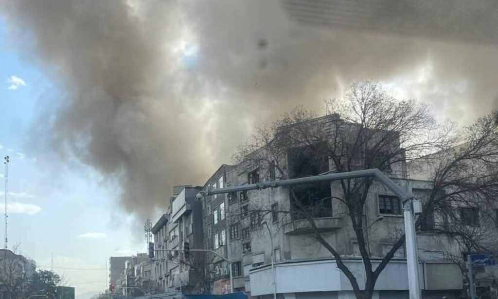 Tổng thống Trump tuyên bố Mỹ bắt đầu tấn công Iran缩略图 Tổng thống Trump tuyên bố Mỹ bắt đầu tấn công Iran