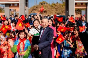 Tổng Bí thư dự lễ khánh thành trường phổ thông nội trú liên cấp tại Điện Biên