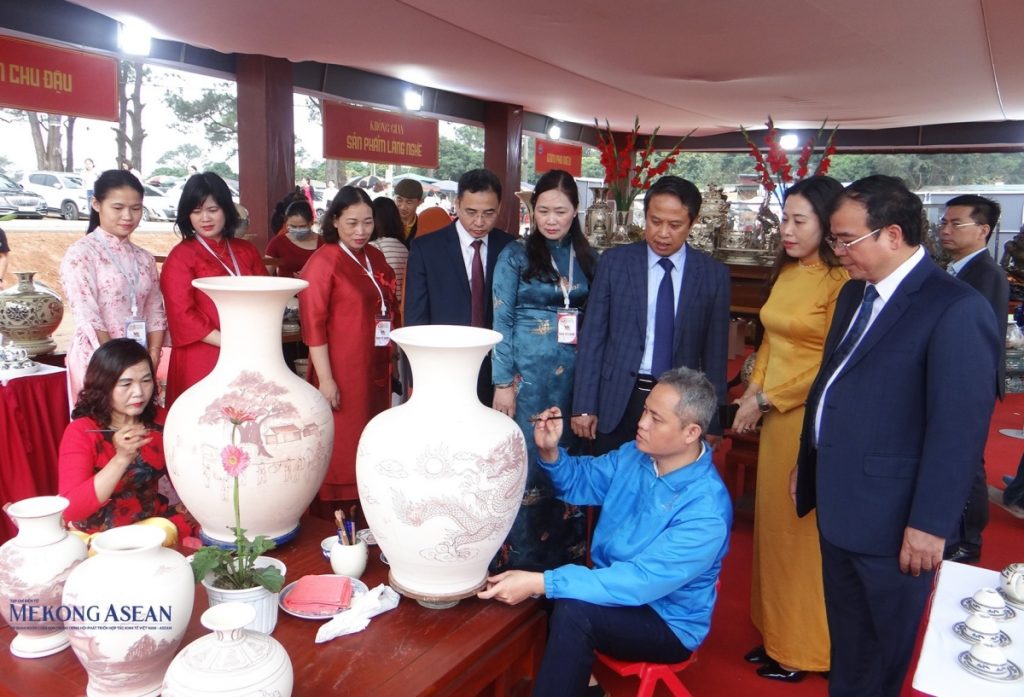 Hải Phòng xúc tiến du lịch và thương mại tại lễ hội mùa xuân Côn Sơn