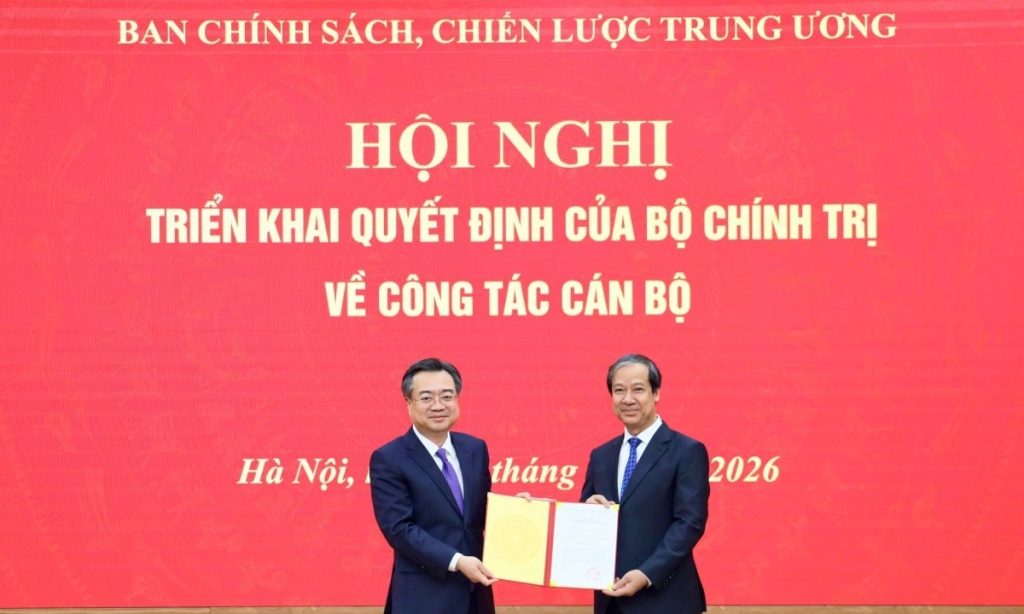 Bộ Chính trị bổ nhiệm hai Phó Trưởng Ban Chính sách, chiến lược Trung ương