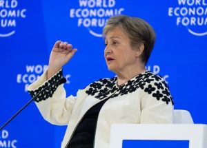 IMF phê duyệt khoản vay 8,1 tỷ USD cho Ukraine