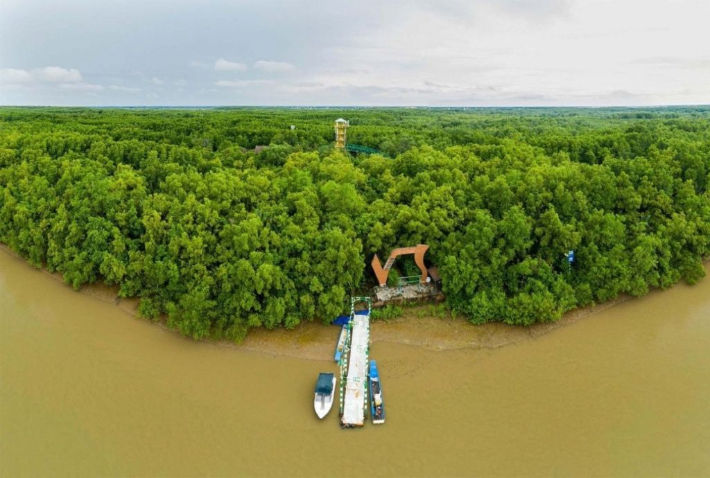 Valentine 'không đụng hàng' tại Cần Giờ