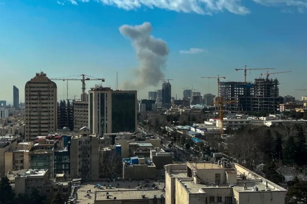 Israel tuyên bố mở cuộc tấn công phủ đầu Iran