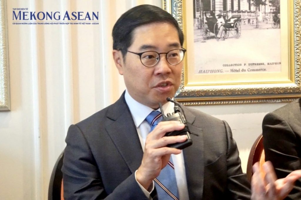 Việt Nam vẫn còn nhiều dư địa tài khóa để hỗ trợ tăng trưởng