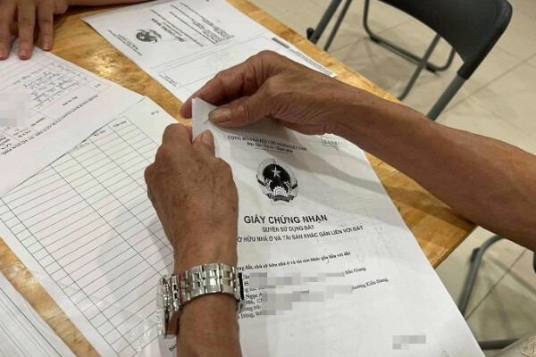 Sổ đỏ 'điện tử' trên VNeID có hiệu lực