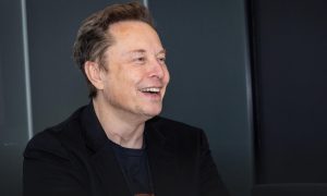 Tài sản ông Musk vượt 800 tỷ USD, Galaxy S26 Ultra lộ thiết kế