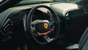 Ferrari, Porsche và những logo mang hình con ngựa trị giá hàng tỷ USD
