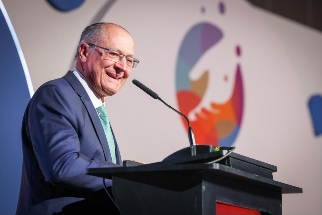 Giới chức quốc tế bình luận sau khi thuế đối ứng của Mỹ bị bác缩略图 Giới chức quốc tế bình luận sau khi thuế đối ứng của Mỹ bị bác