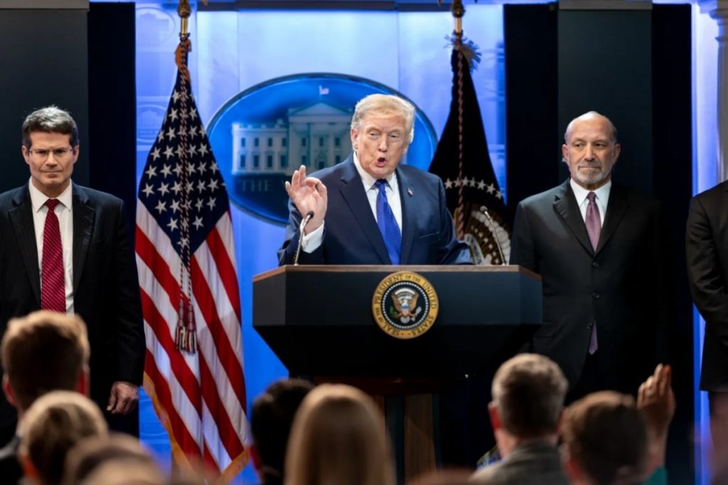 Tổng thống Trump cảnh báo có thể tăng mức thuế quan缩略图 Tổng thống Trump cảnh báo có thể tăng mức thuế quan