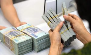 Sóng tăng lãi suất quay lại trước Tết Nguyên đán