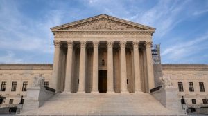 Tòa án Tối cao Mỹ bác chính sách thuế quan của ông Trump