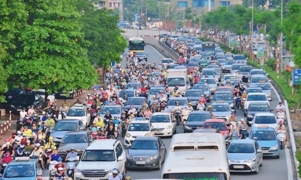 Không để ùn tắc tại cửa ngõ Hà Nội, TP HCM ngày cuối nghỉ Tết